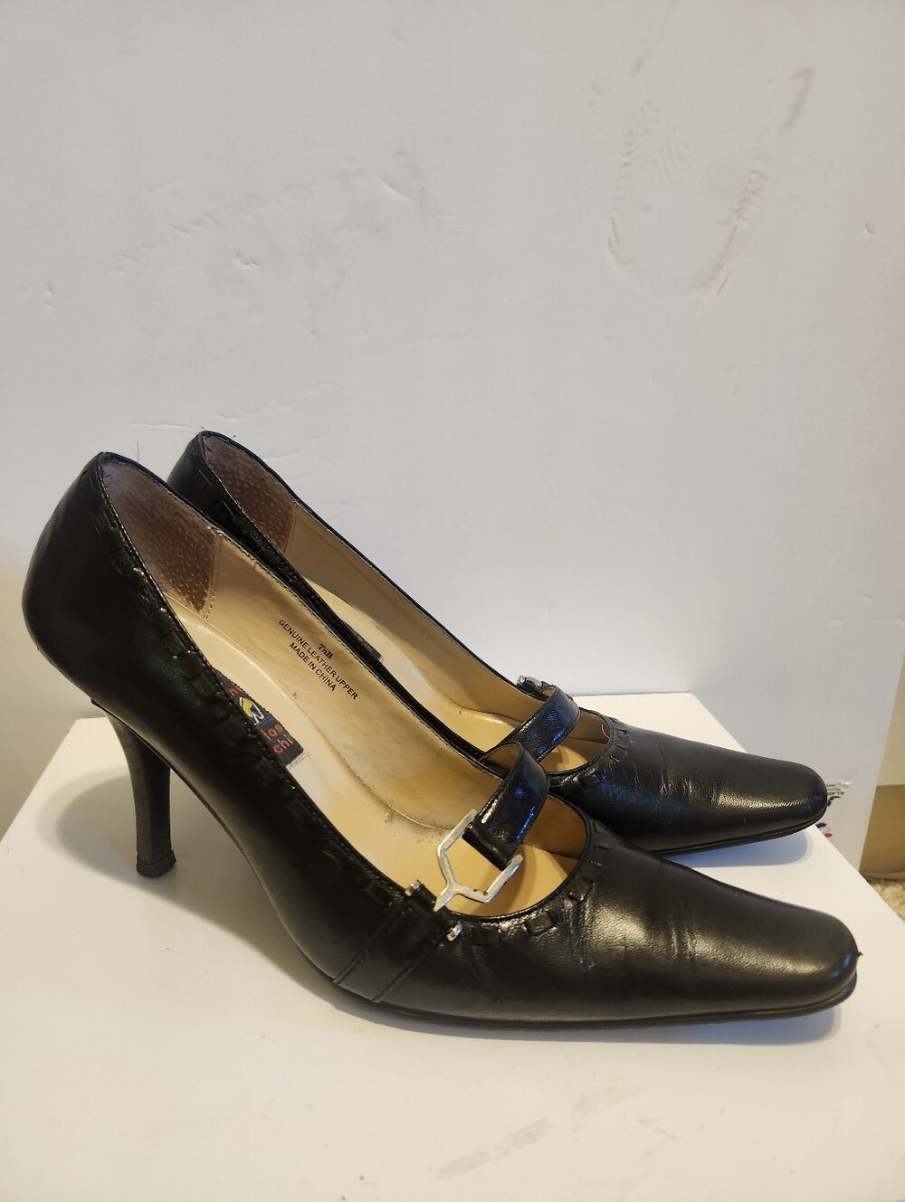 Vintage Pristine CARLOS FALCHI Late 80's Black Leather Mary Jane Heels Sz 7.5